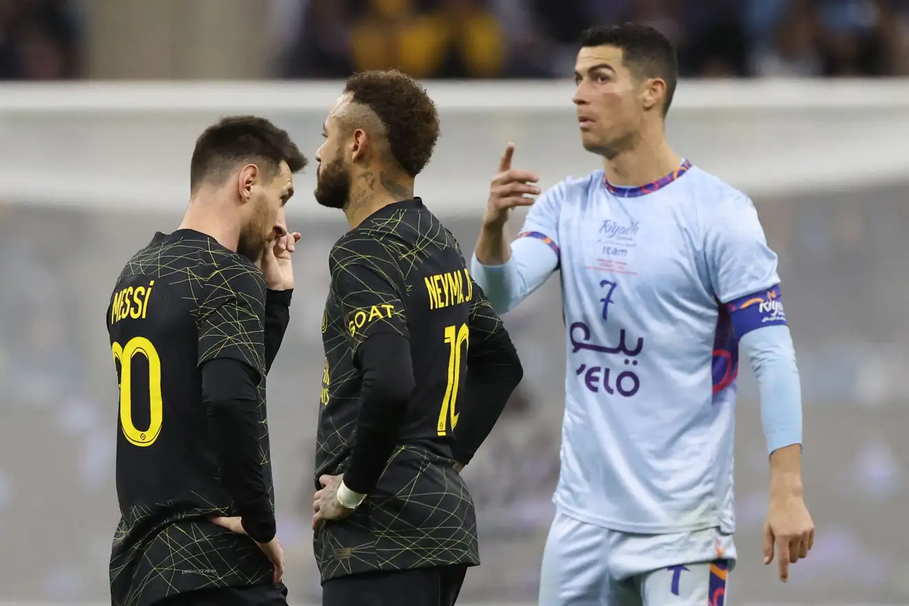 رونالدو يدعم اتهام ميسي والفيفا بالفساد