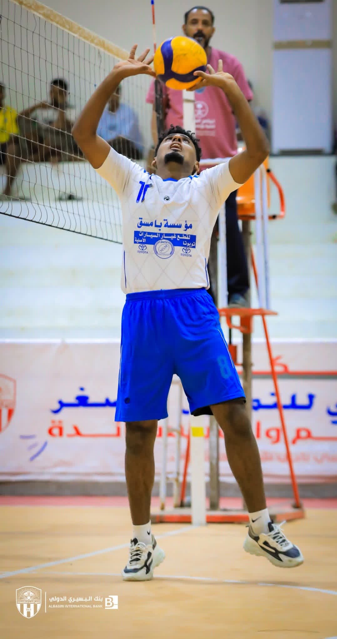 بعد تجاوزه الصمود بشوطين نظيفين شباب الوحدة يضرب موعدًا ناريًا مع شباب أكتوبر في نهائي بطولة كرة الطائرة