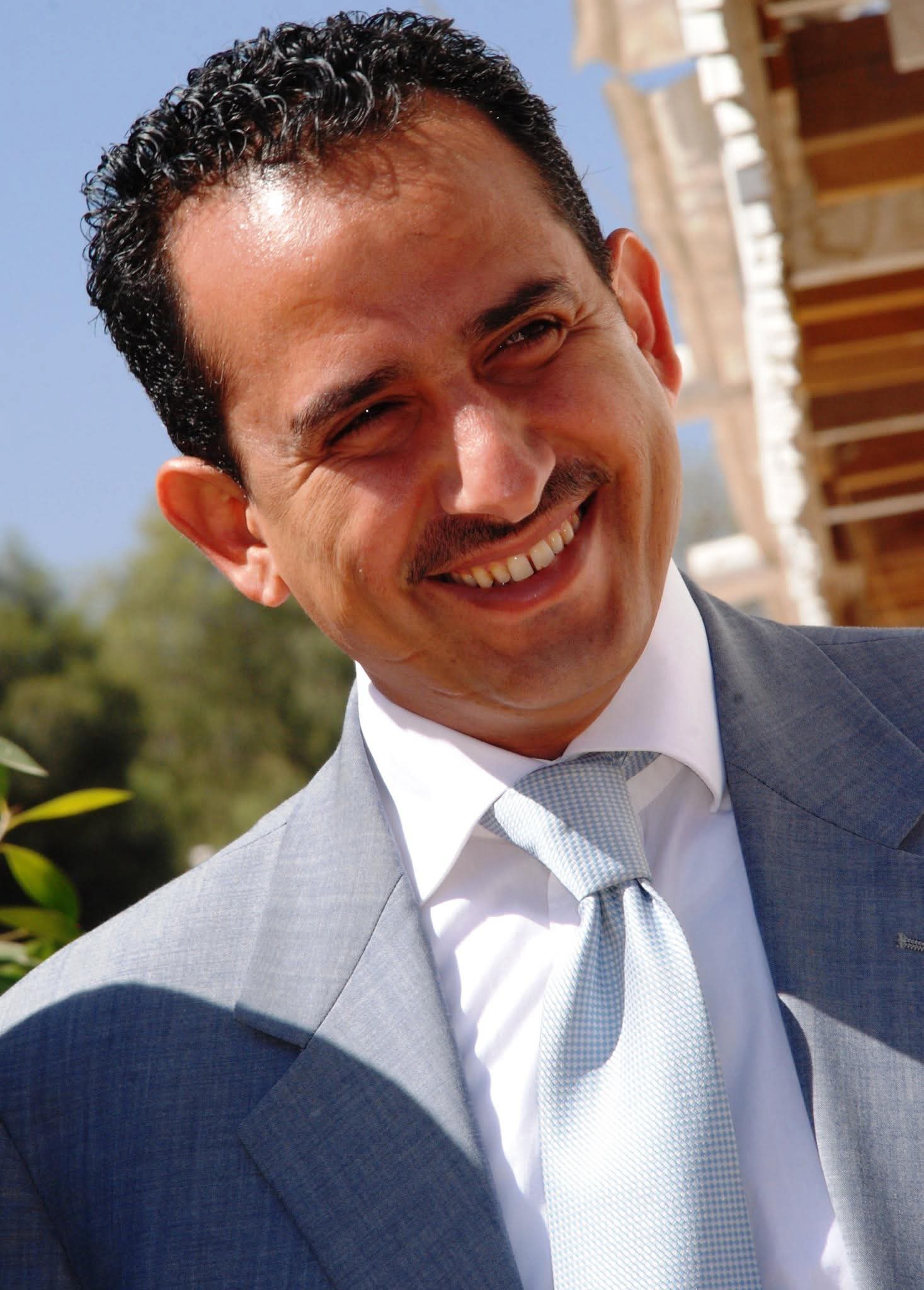 الحقيقة التي تقال ... السنباني وراء استبعاد معاذ الخميسي ؟!