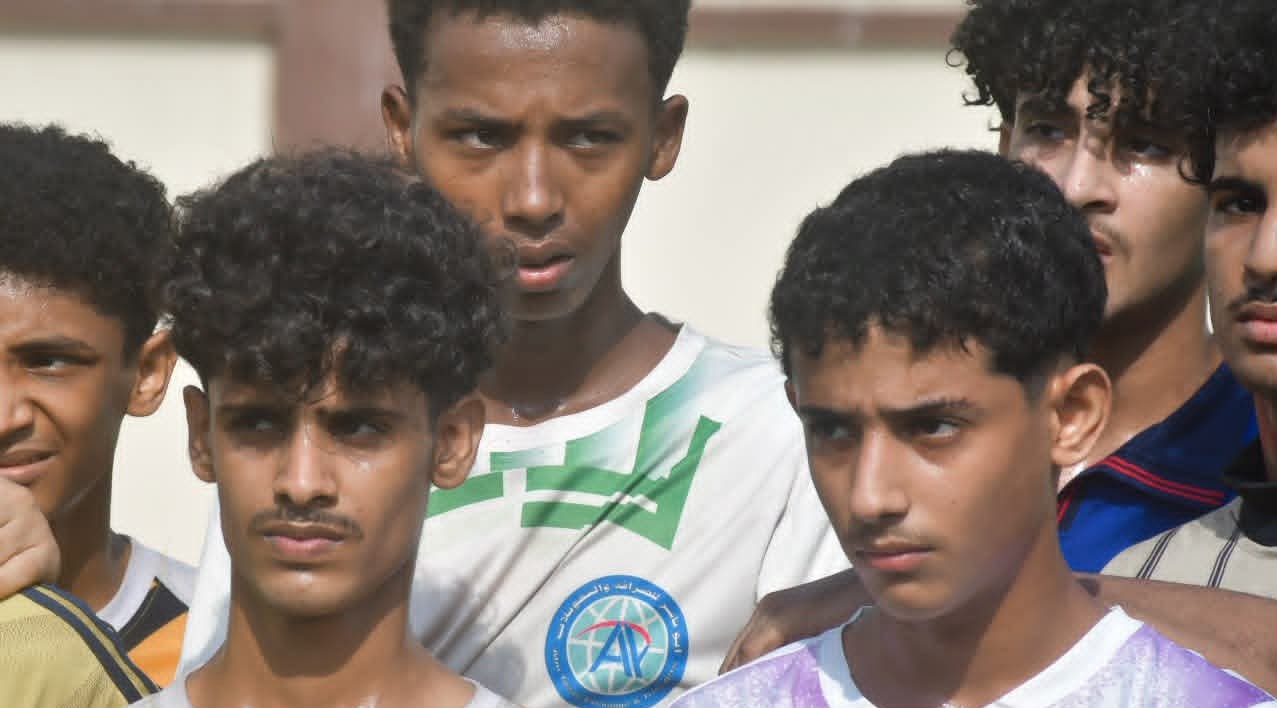 الميناء يستهل نشاط الفئات العمرية .في كرة القدم .