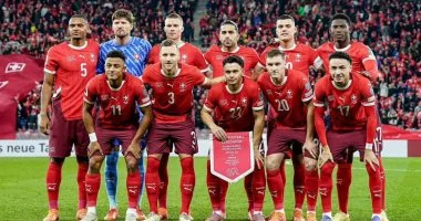 مشهد مرعب قبل كأس العالم.. الثعابين تحاصر مقر منتخب سويسرا