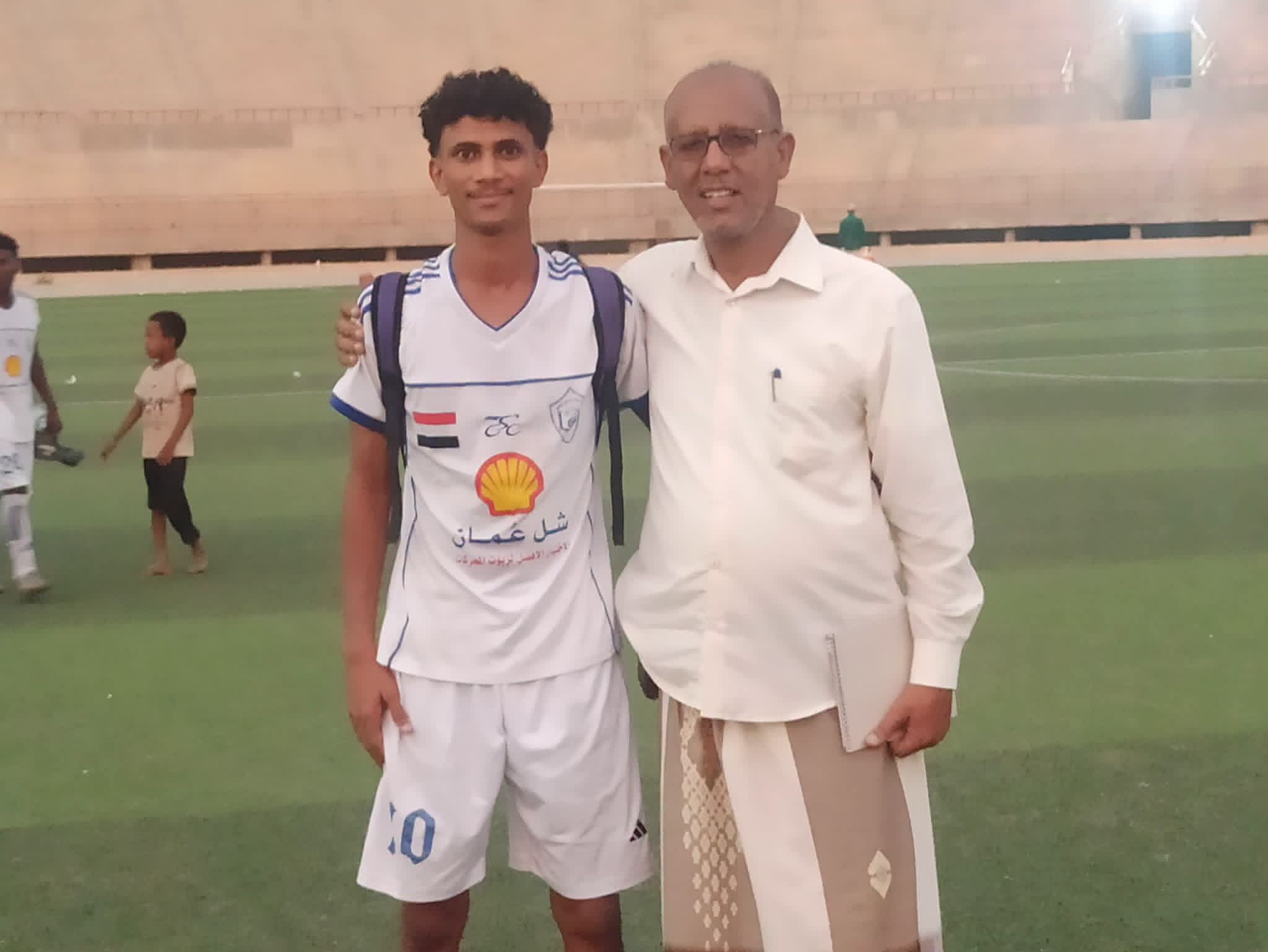 وقفة..حين تجمعنا الملاعب بالأحبة