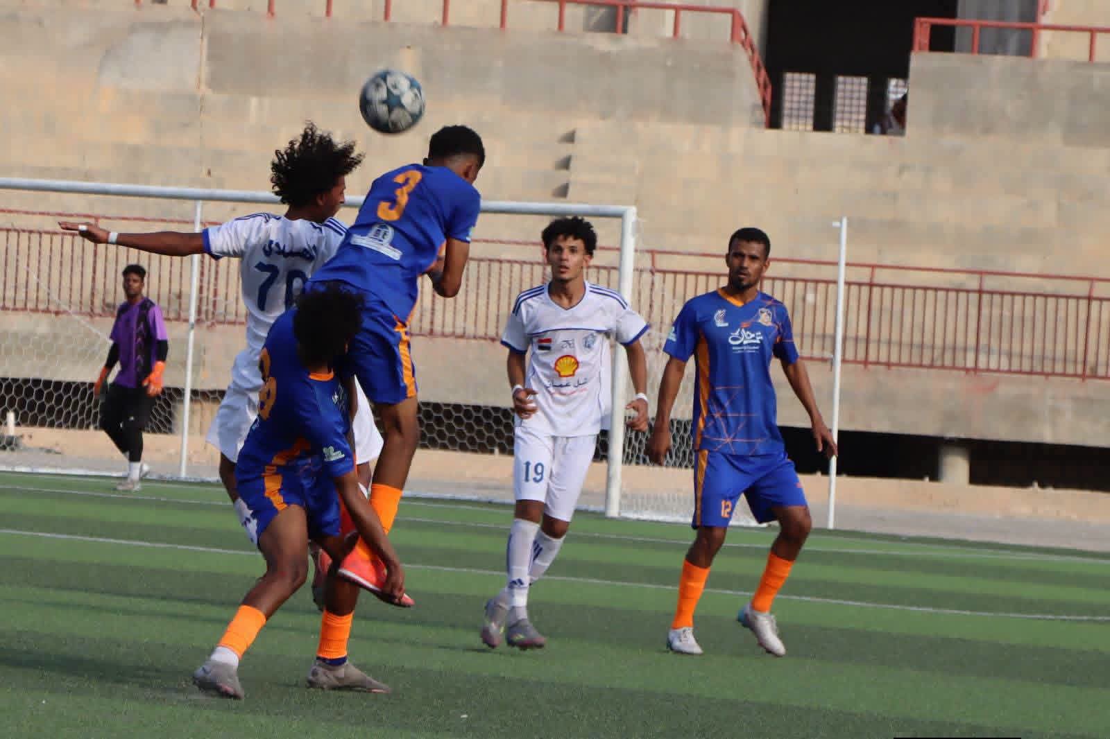 السلام في دائرة الخطر.. هلال الحديدة يعود من سيئون بانتصار ثمين