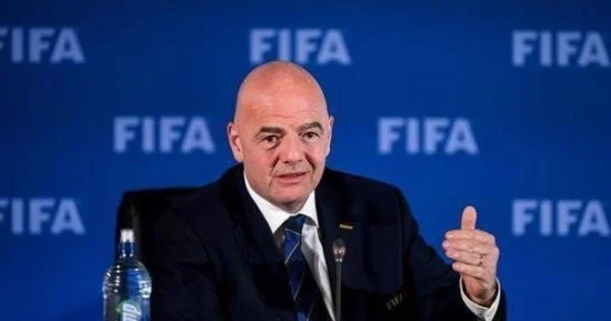 الاتحاد الفرنسي يسحب دعمه لترشح إنفانتينو لرئاسة الفيفا