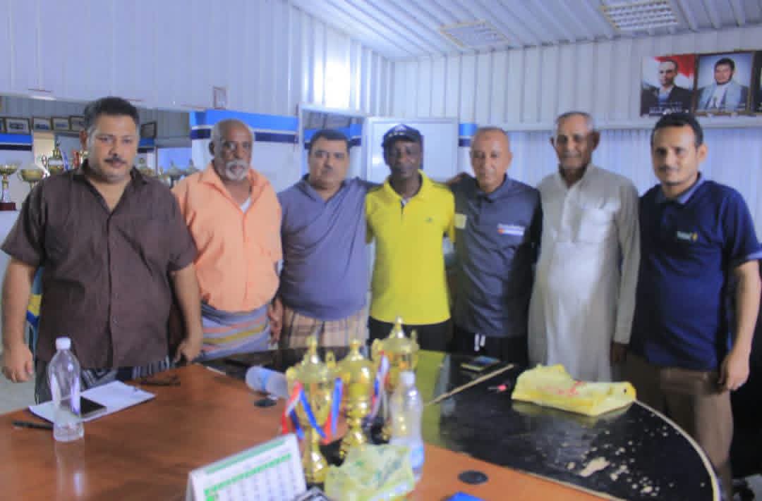 إدارة نادي شباب الجيل تحتوي سوء الفهم بين المدربين القديرين