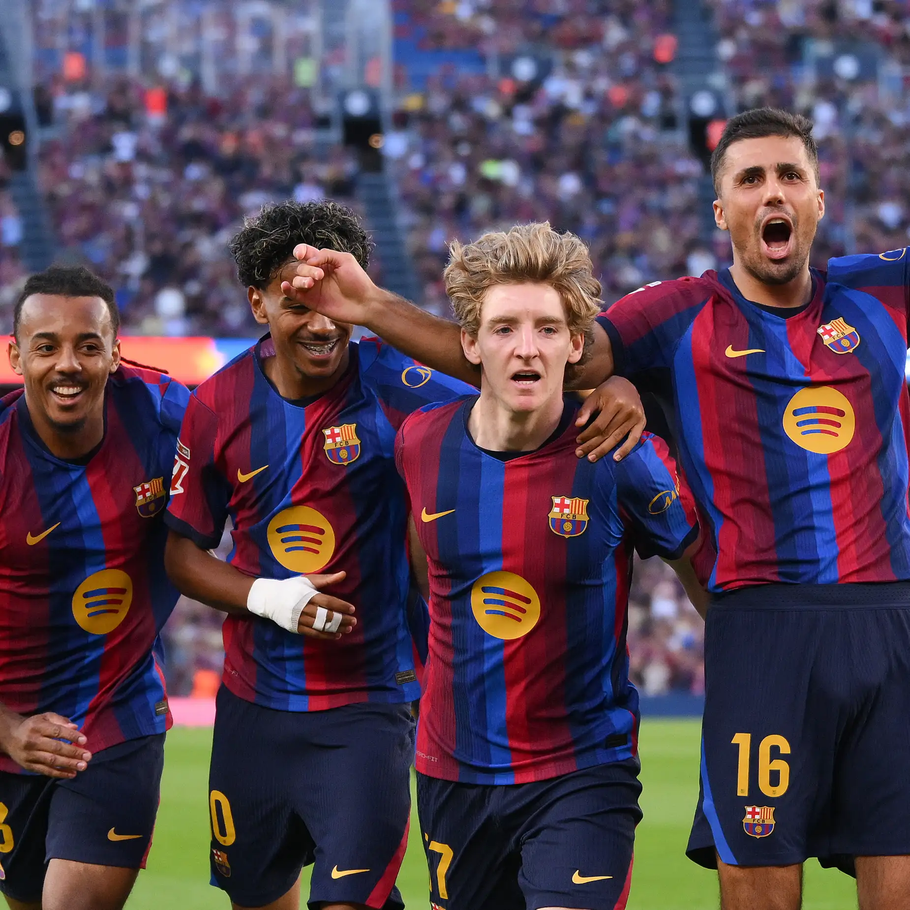 برشلونة يكرر إنجاز 2013.. ويطارد رقمًا قياسيًا جديدًا