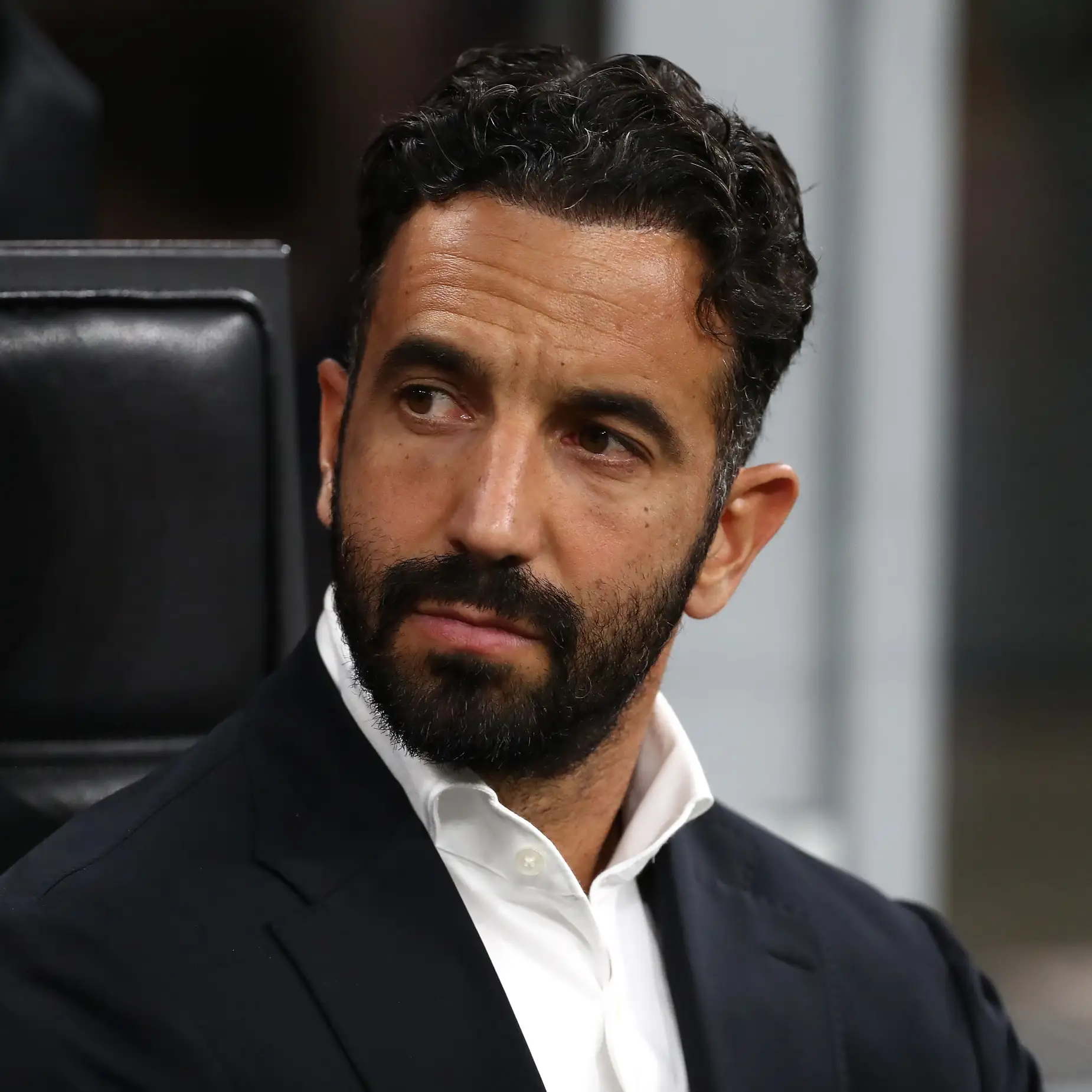 ميلان يرفض الاستسلام.. أموريم يعيد فتح ملف نجم ريال مدريد