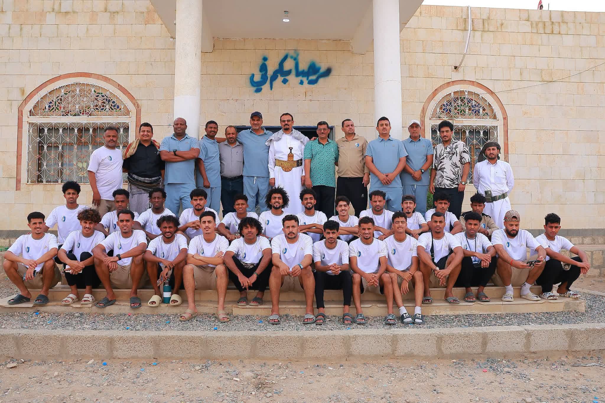مدير عام الشباب والرياضة بمأرب يودّع بعثة نادي السد إلى أبين