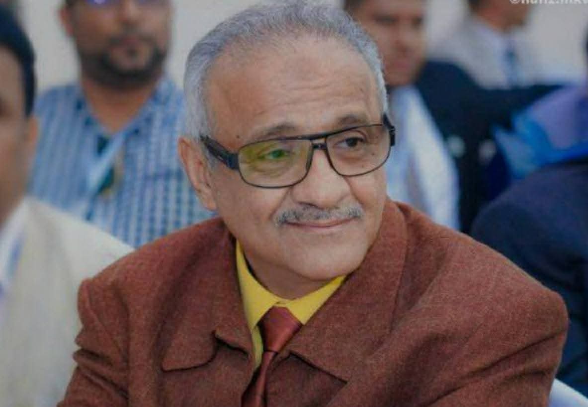 " أبو إسلام " الأستاذ الذي لا يغيب