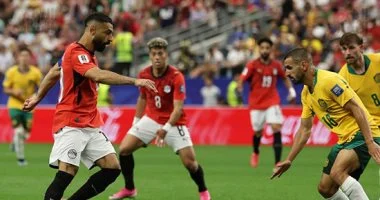 مدرب استراليا يكشف سر استبدال الحارس قبل ركلات الجزاء أمام مصر