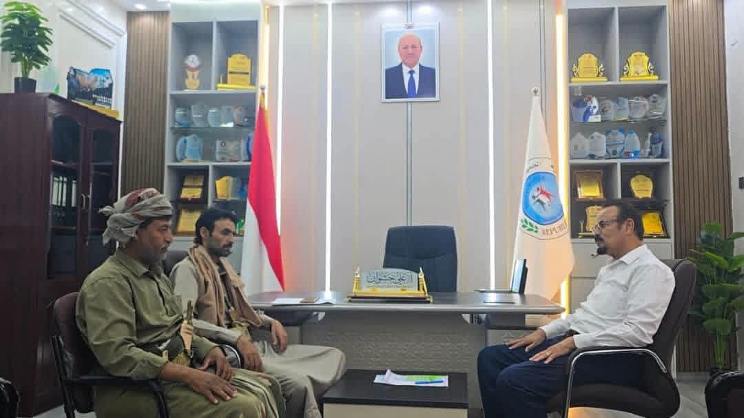 مدير عام شباب ورياضة مأرب يبحث سبل دعم القطاع الشبابي والرياضي بمدغل