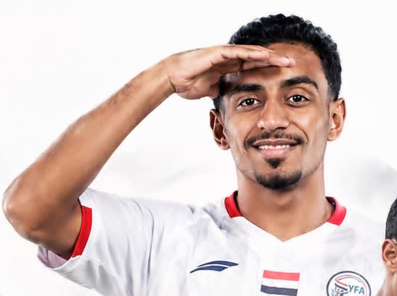 عادل عباس يحصد جائزة أفضل لاعب واعد في خليجي 27