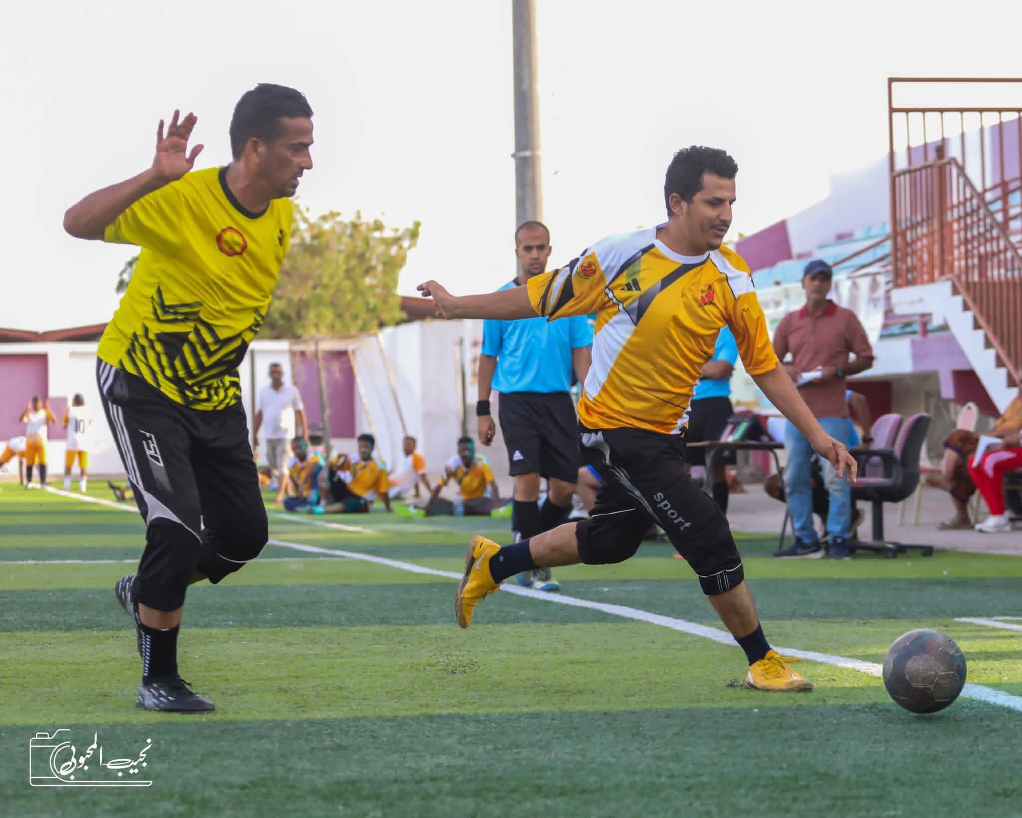 النفط ومصافي عدن يلحقان بالشباب والرياضة والموانئ لنصف نهائي كأس عدن للشركات والمؤسسات