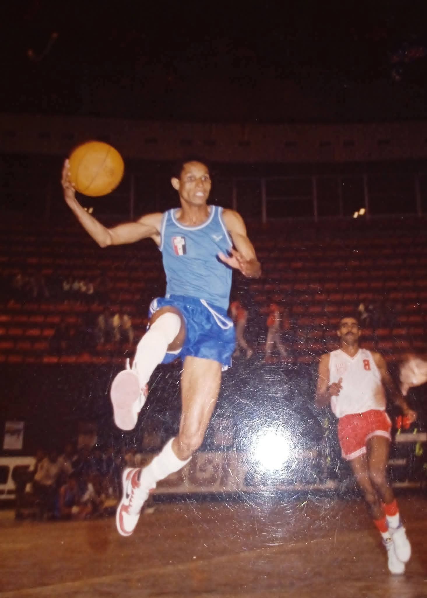 اتحاد السلة ينعي لاعب المنتخبات الوطنية سابقا الفقيد جمال حسن قائد .