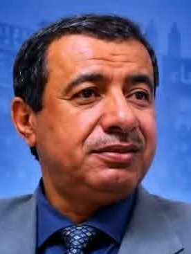 رئيس مجلس الشرف الاعلى لوحدة صنعاء حسب مصادر مطلعة  يشدد على توقيع الحسابات الختامية والاستعانة بمحاسب قانوني ؟!