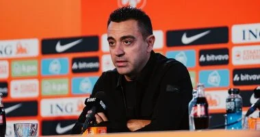 تشافي: شرف لي قيادة منتخب هولندا