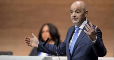 الاتحاد الأوروبي يخطط لسحب الثقة من إنفانتينو