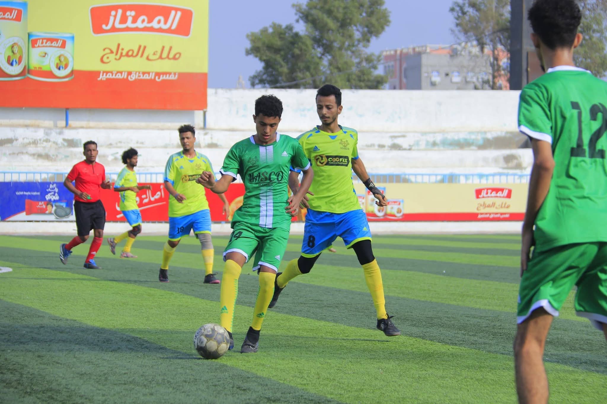 الأضواء يتجاوز الأقصى ويتأهل إلى نصف نهائي بطولة الحبيشي الرمضانية بالحديدة