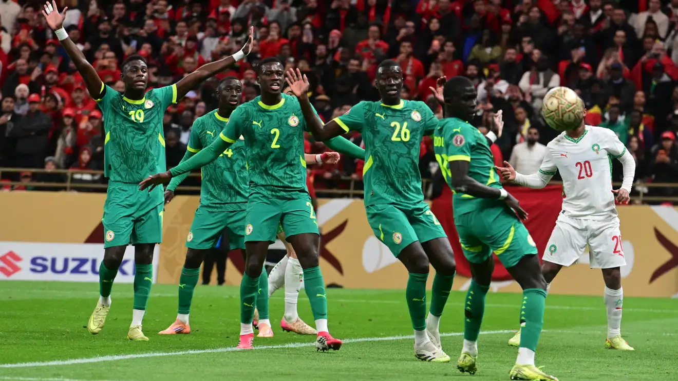 لاعبو السنغال يسخرون من سحب لقب الكان لصالح المغرب