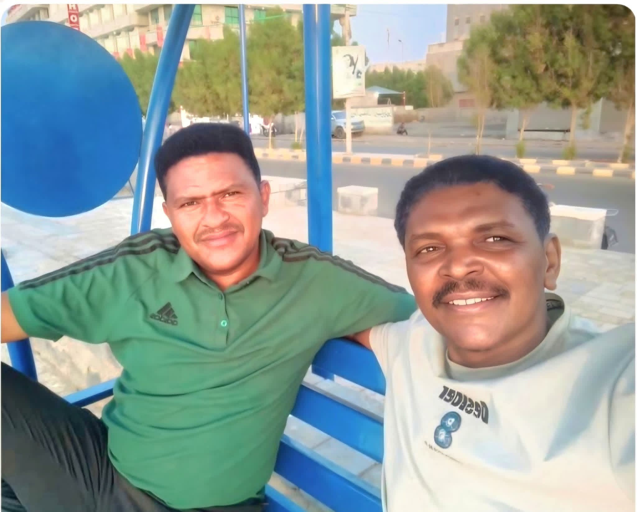 زميلي رائعين  ...  صابر وبلال