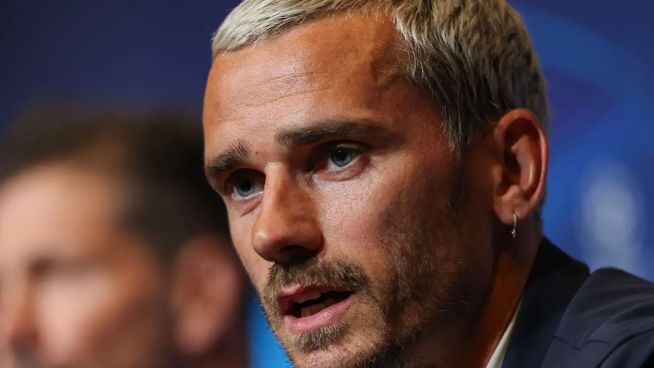 شغف طفولي يحرك جريزمان قبل صدام برشلونة