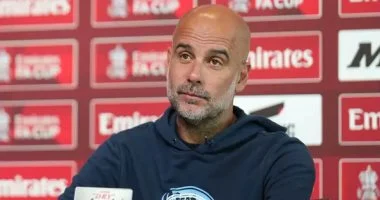 جوارديولا يفجرها: بعض لاعبي مانشستر سيتي يشعرون بالإحباط