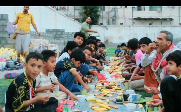 في أجواء رمضانية يسودها الود والمحبة  أكاديمية المرحلي تقيم إفطاراً جماعياً
