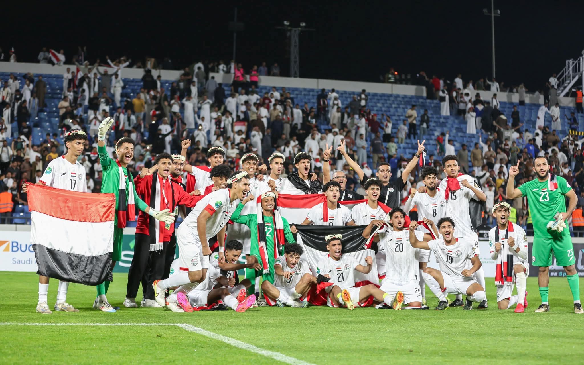 ٢٠٠ الف دولار مكافاة منتخب الشباب اين ذهبت في ظل عدم تسليم بدل سفرهم ولارواتب المدربين  والجهاز الفني والاداري ؟!