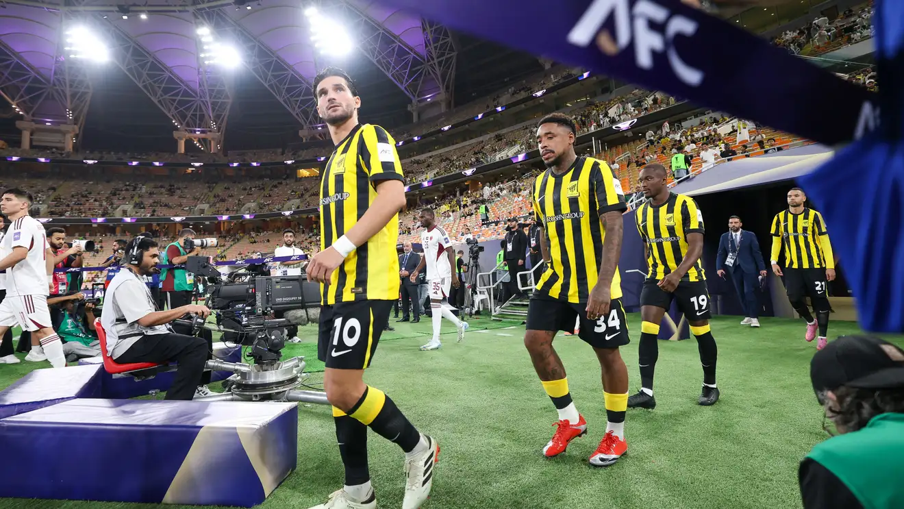 الاتحاد يُسقط ضمك في الوقت القاتل ويتمسك بالأمل الآسيوي