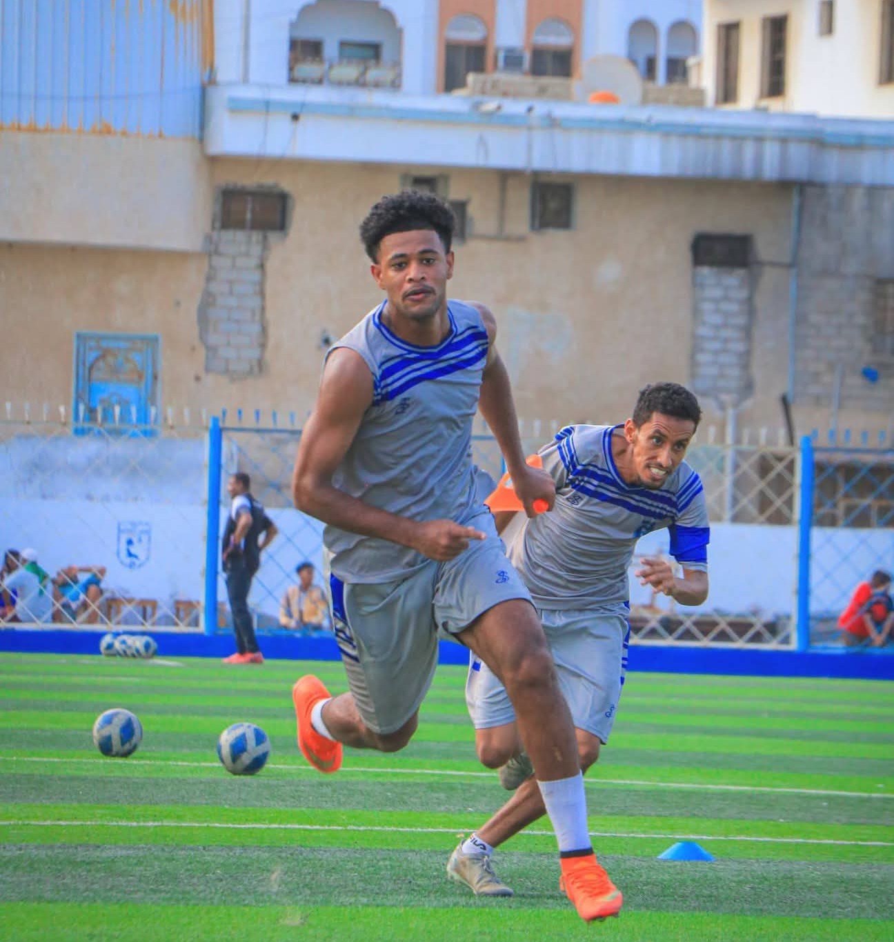 بعثة تضامن حضرموت تصل محافظة إب استعداداً لمواجهة نادي إتحاد إب في الجولة الثامنة