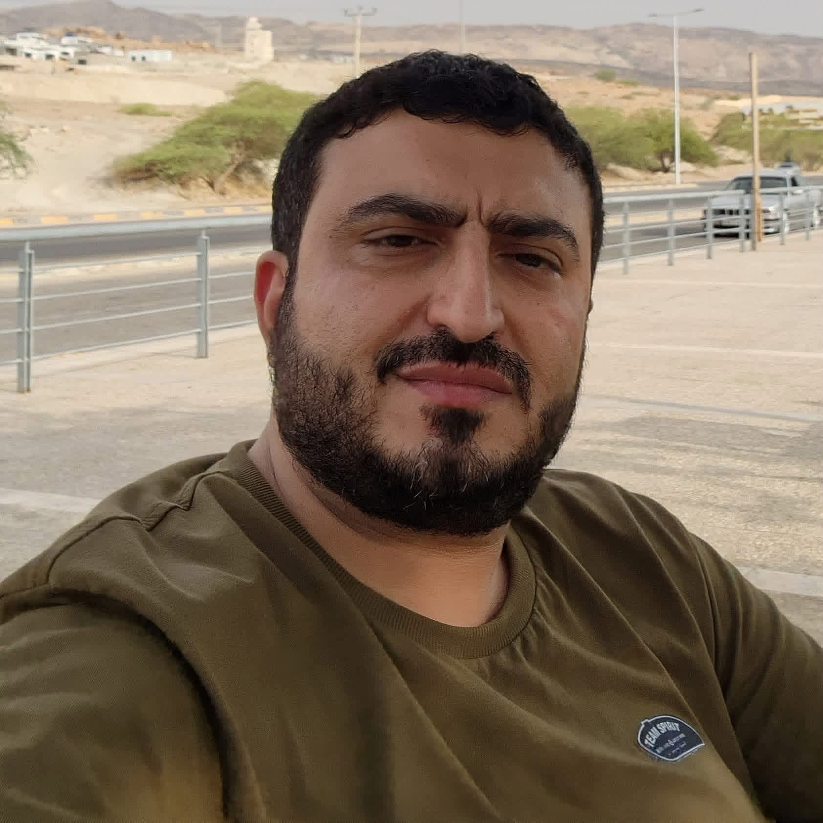اللوزي يفر من صنعاء ؟!