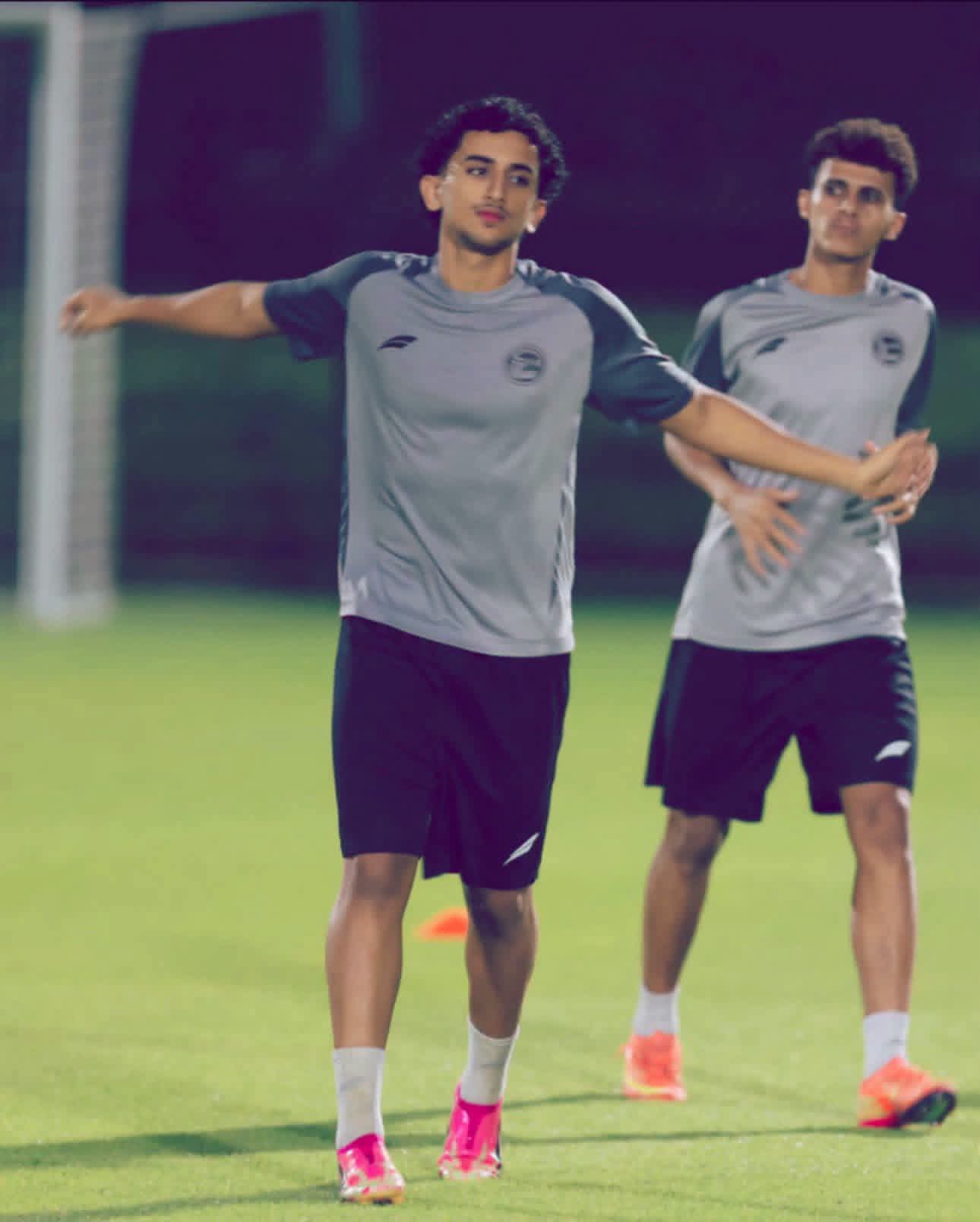 مصدر في بعثة المنتخب ...لاعبان قد لايشاركان مع منتخب الناشئين في مباراته أمام مصر في كأس الخليج .