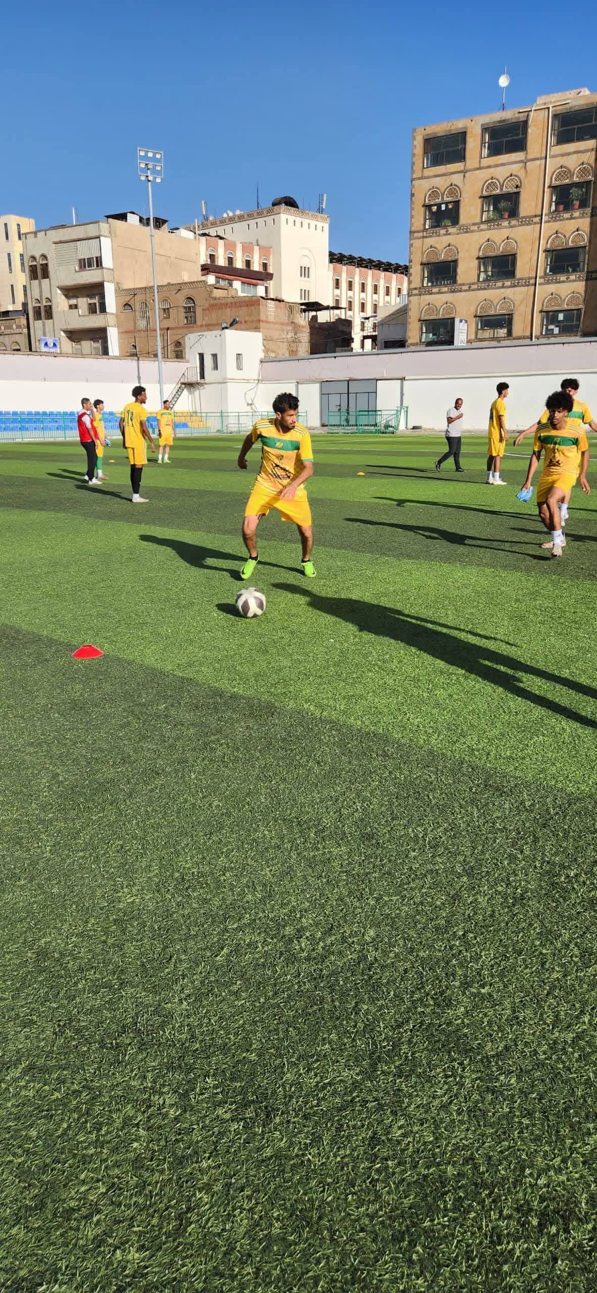 اليرموك يستعد  لكأس الجمهورية لكرة القدم .