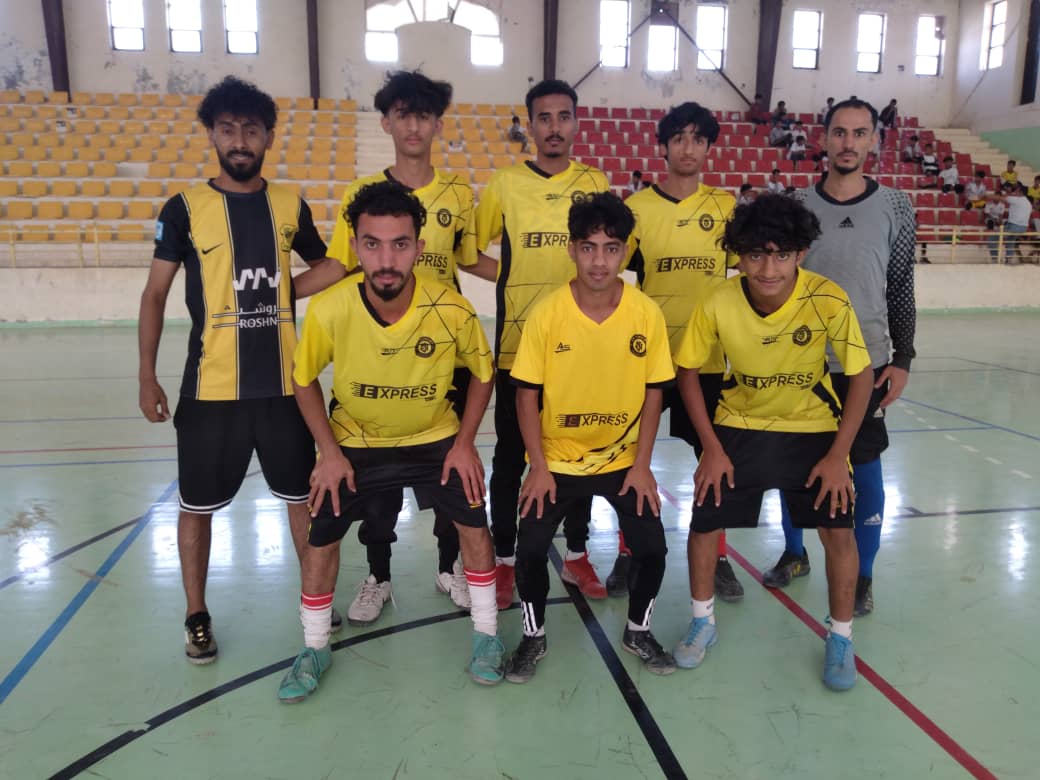 في الـبـطـولـة الـرمـضـانـيـة الـثـالـثـة لـكـرة الـقـدم لجامعة تعز فرع الحوبان .... تأهل اكاديمية اكس برس والزعيم لدور الثمانية .