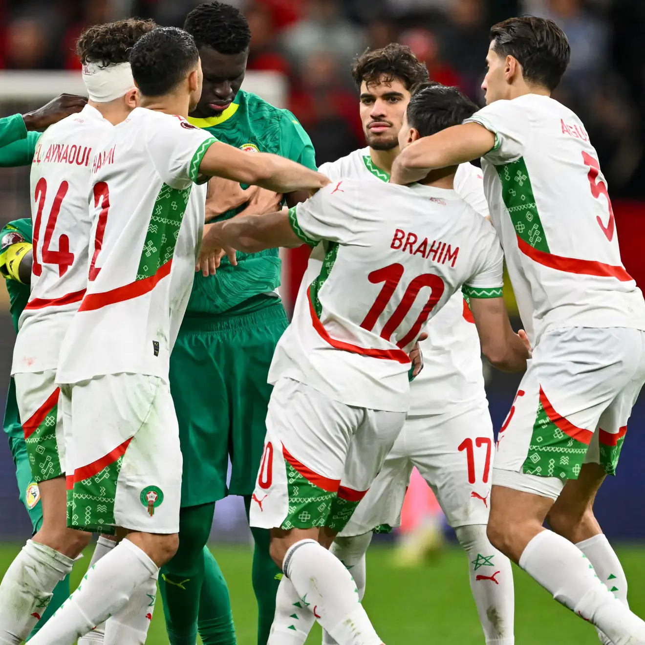 بلطجة وإهانة.. نادي المحامين المغربي يهاجم الاتحاد السنغالي