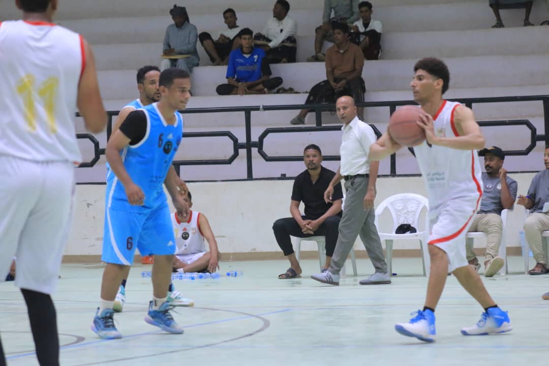بطولة البرنامج السعودي لتنمية واعمار اليمن لكرة السلة: ختام تصفيات أندية وادي حضرموت.. سيئون في المركز الأول وشبام ثانيًا والتعاون ثالثًا.