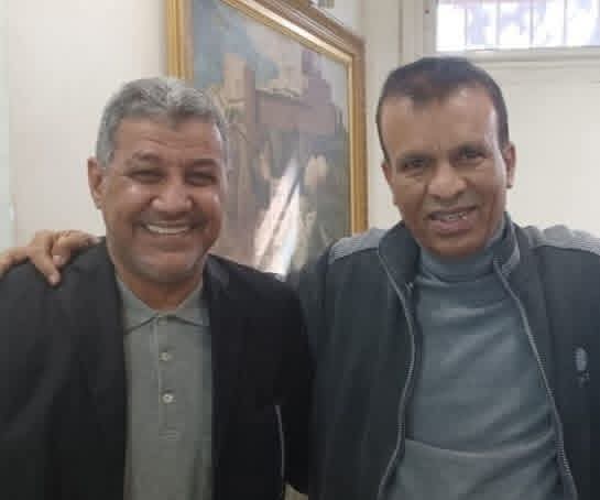 من بينهم طارق التائب ونشأت أكرم....لجنة جائزة الإبداع الرياضي العربي تكرم هداف العرب ونجم الكرة اليمنية السابق شرف محفوظ