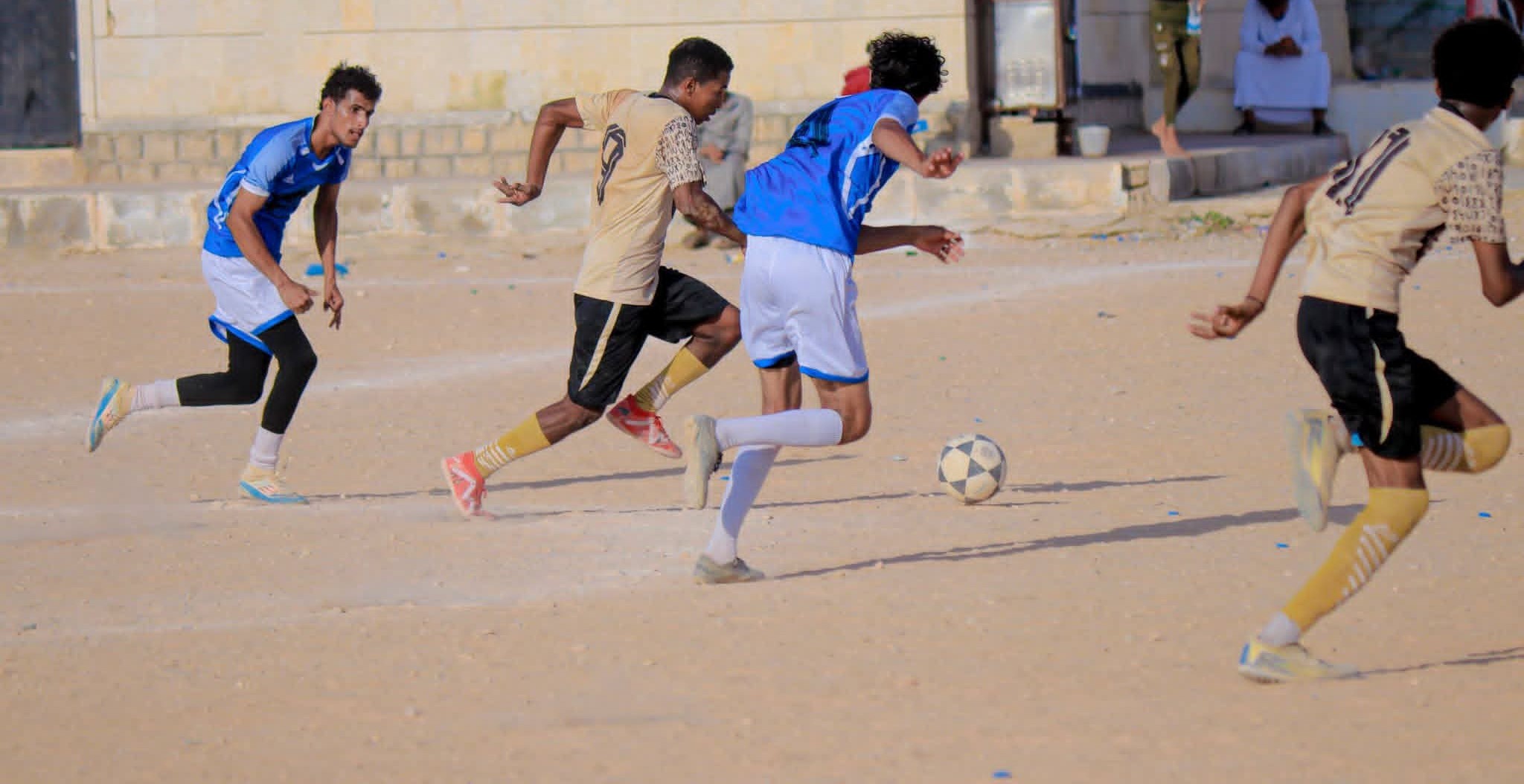 الصحيفة بثلاثية نارية يُطيح بالشباب ويخطف بطاقة المربع الذهبي في كأس الشهيد السليماني بشبوة