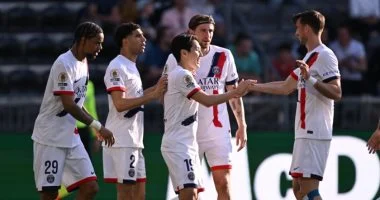 باريس سان جيرمان يدمر أنجيه بثلاثية ويقترب من حسم لقب الدوري الفرنسي