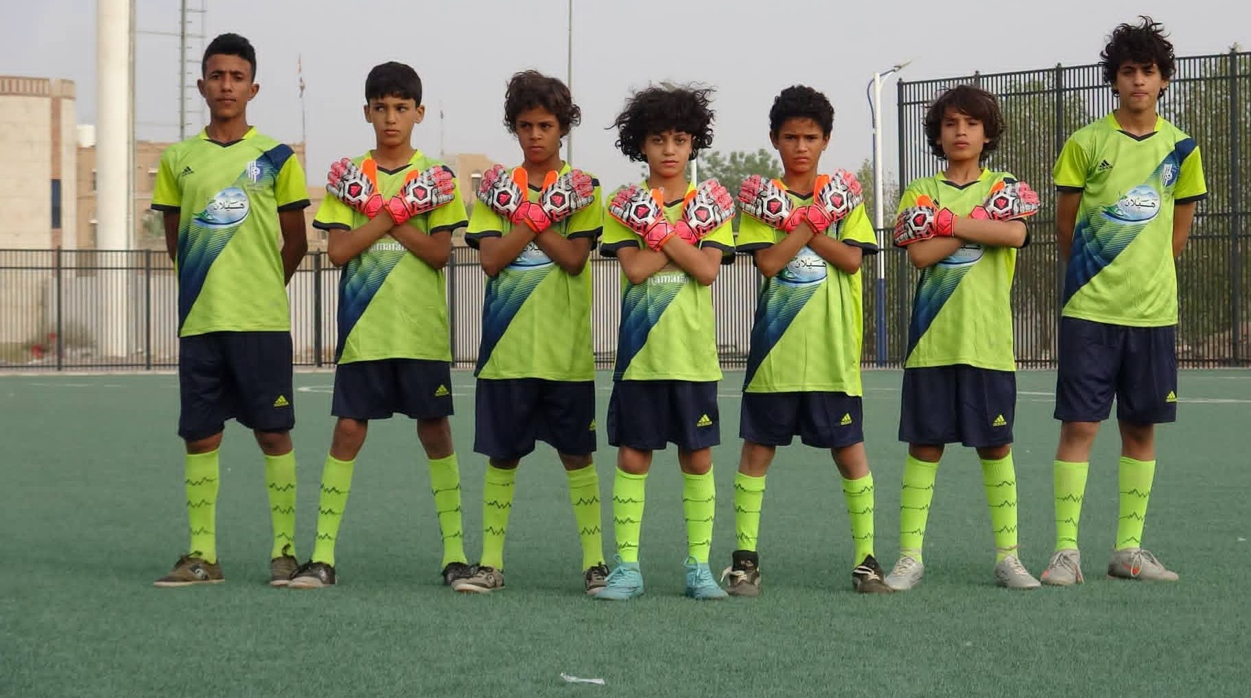 تدشين الزي الرسمي لفئتي البراعم والأشبال بنادي السد مأرب .