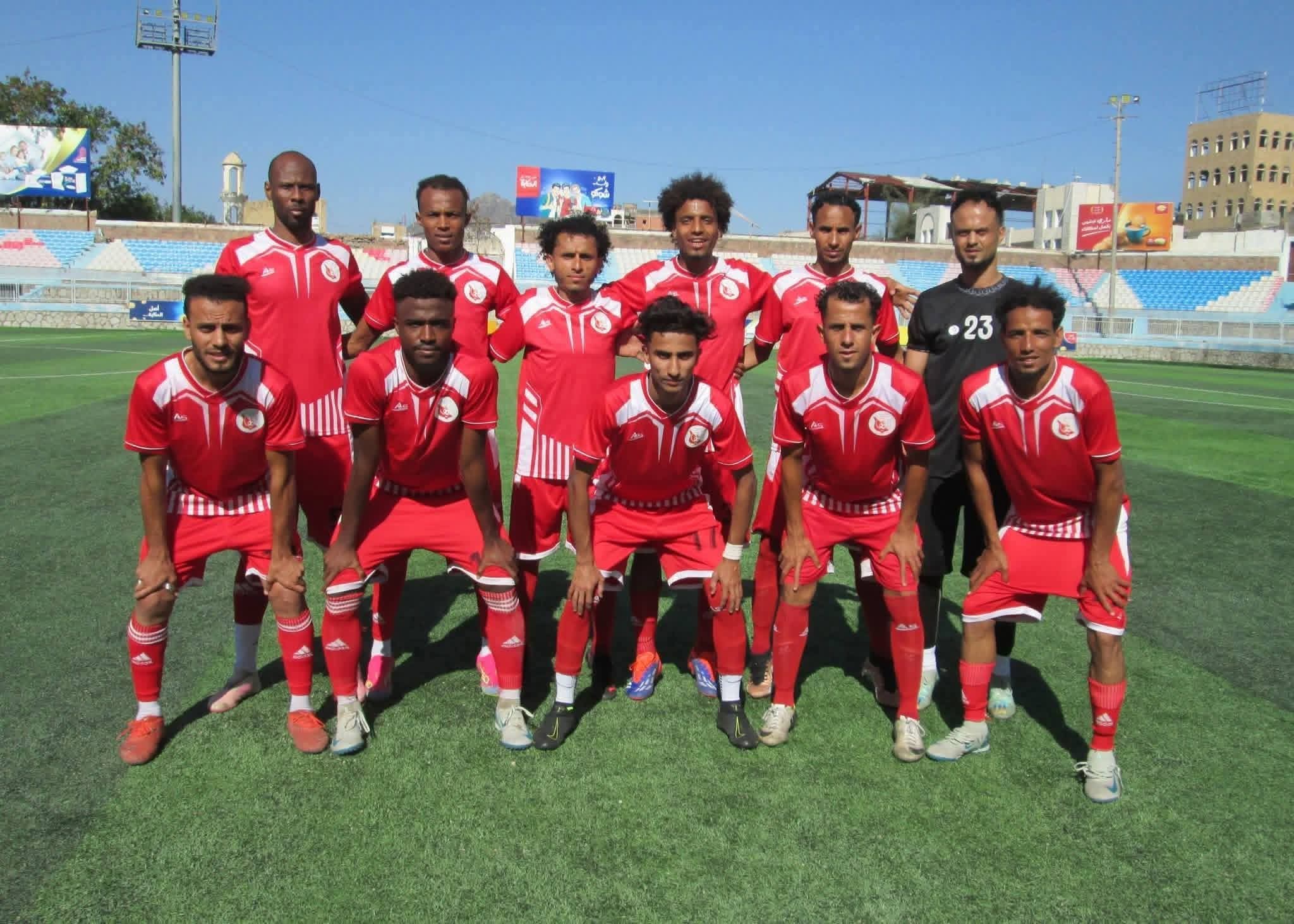 بعثة اتحاد اب تصل المكلا استعدادًا لمواجهة متصدِّر الدوري