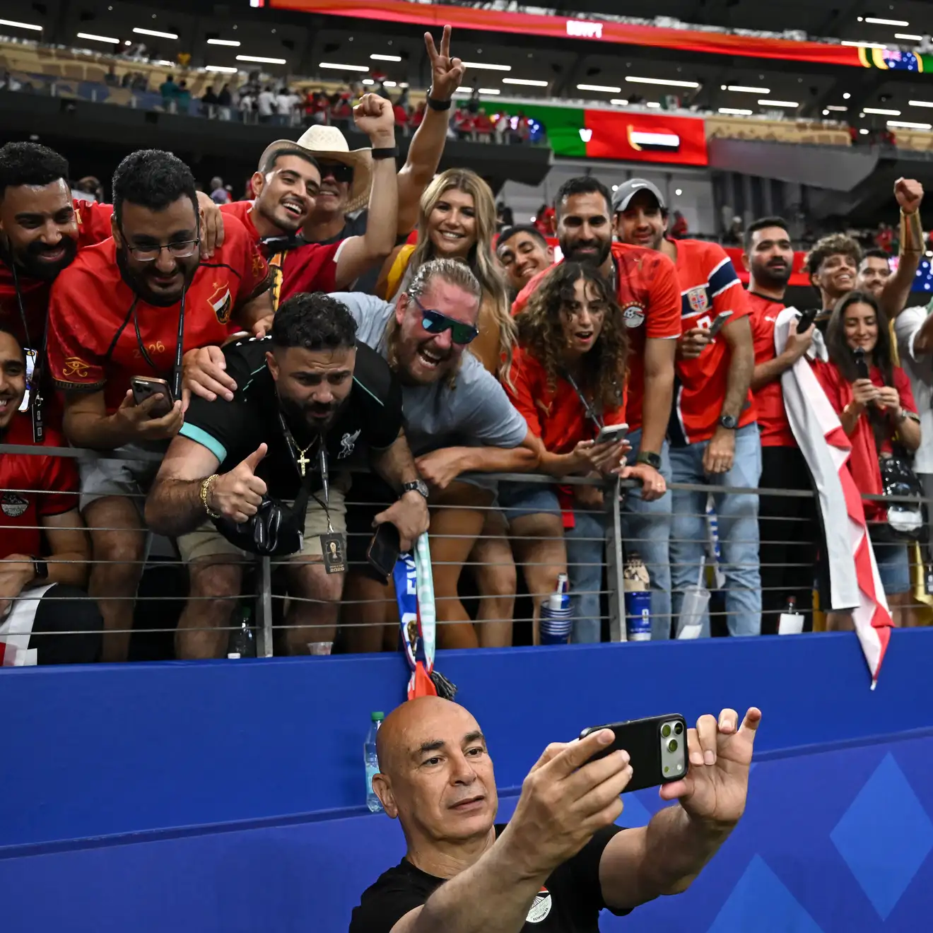 ليس صلاح!.. أبو تريكة يفاجئ نجم منتخب مصر: أصبحت أفضل مني بمراحل