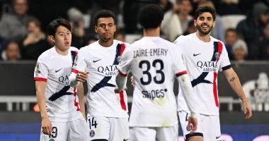 باريس سان جيرمان يكتسح نيس 4-0 في غياب عبد المنعم ويستعيد صدارة الدوري
