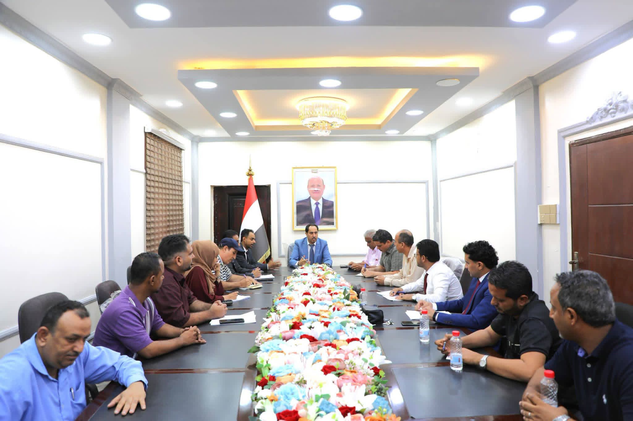 وزير الشباب والرياضة يؤكد أهمية تطوير العمل الإعلامي بالوزارة