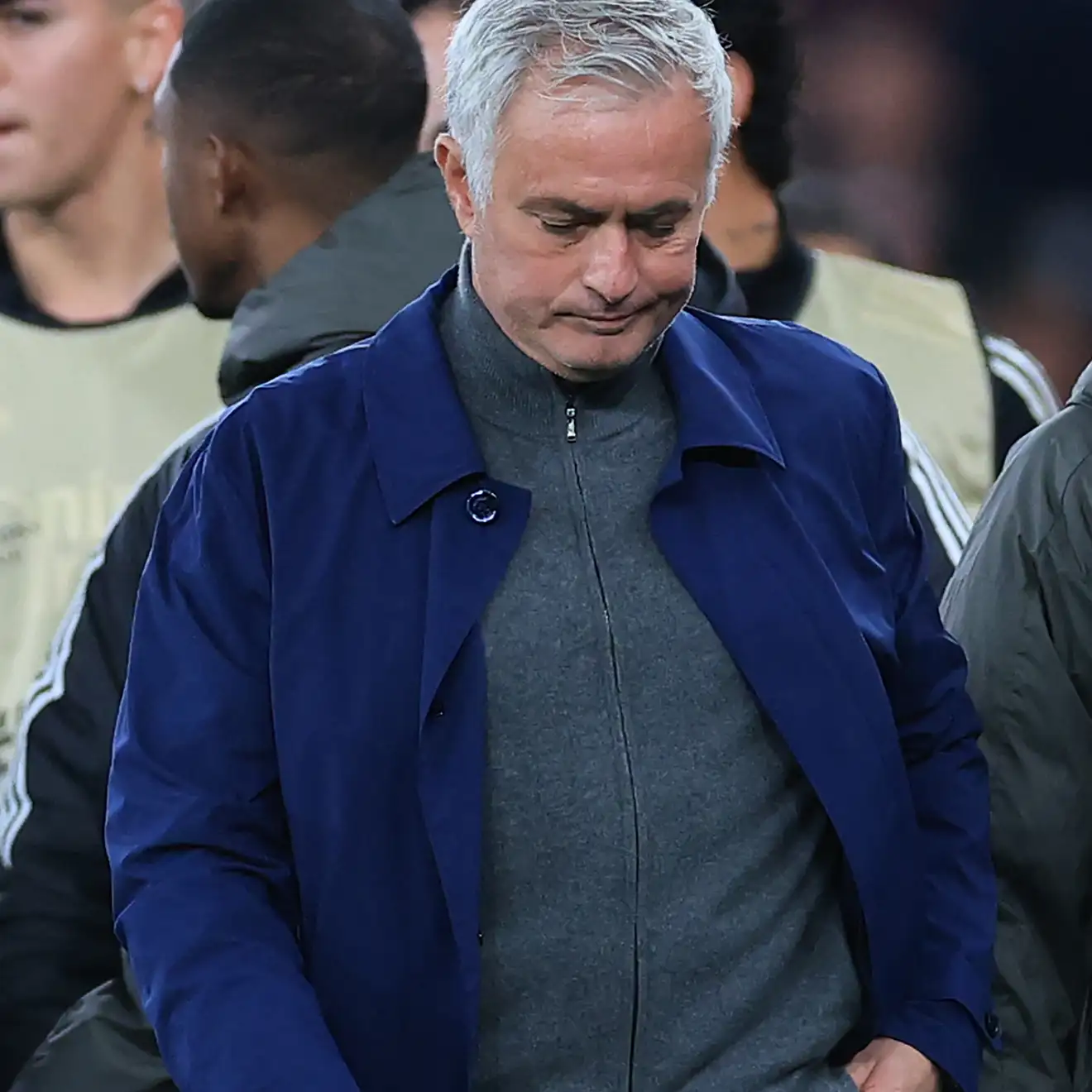 على خطى الزمالك والأهلي.. مورينيو يقترب من إنجاز تاريخي بطعم الخيبة