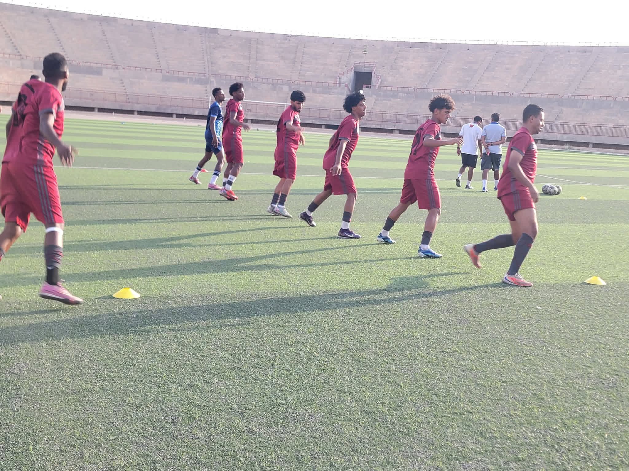 العروبة يواصل تحضيراته الصباحية على ملعب سيئون الأولمبي استعدادًا لمواجهة الكأس
