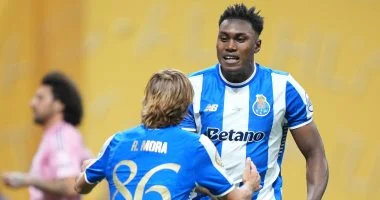 بورتو ضد نوتنجهام فورست.. تعادل مثير يحسم ذهاب ربع نهائي الدوري الأوروبي