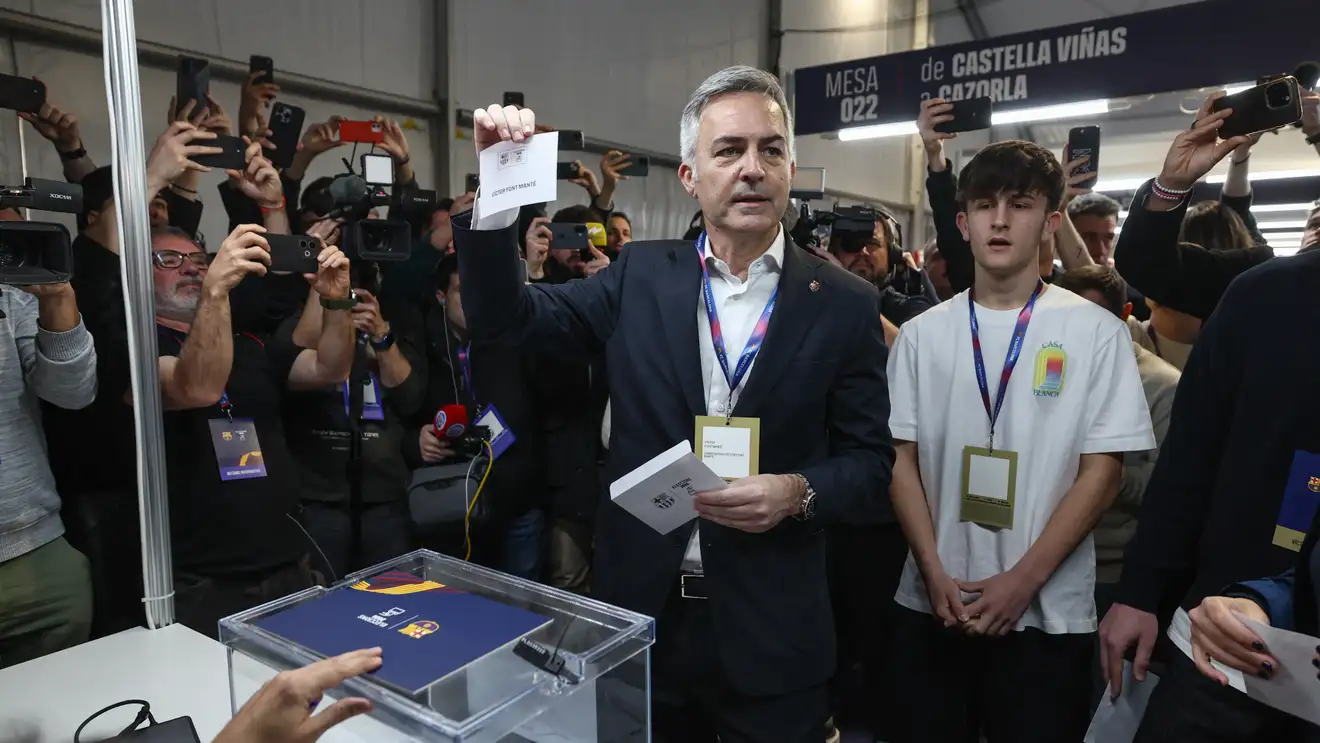 بعد السقوط في انتخابات برشلونة.. رسالة غير متوقعة من فونت إلى لابورتا