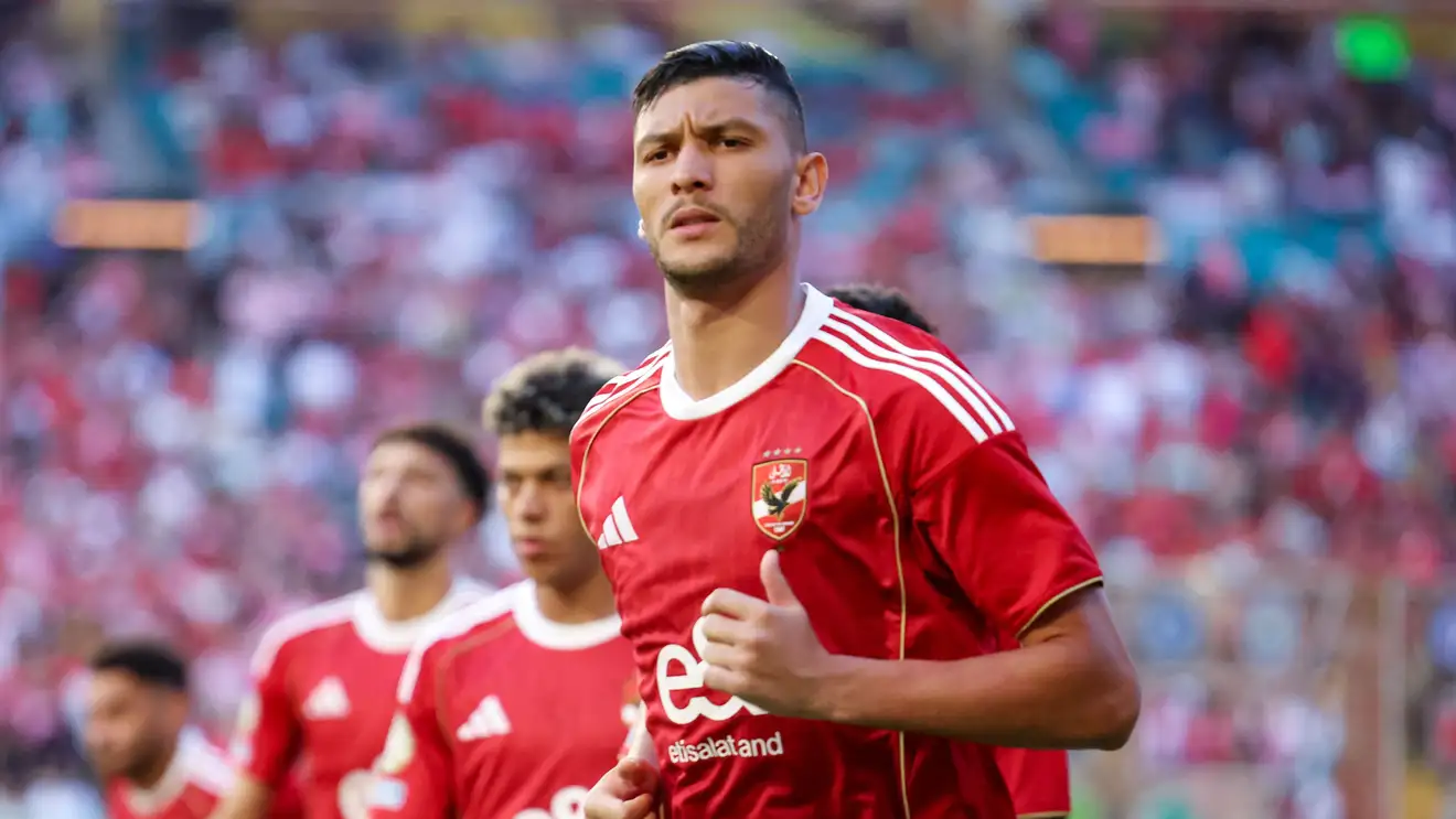 كالمار السويدي يحدد موقفه من شراء أشرف داري