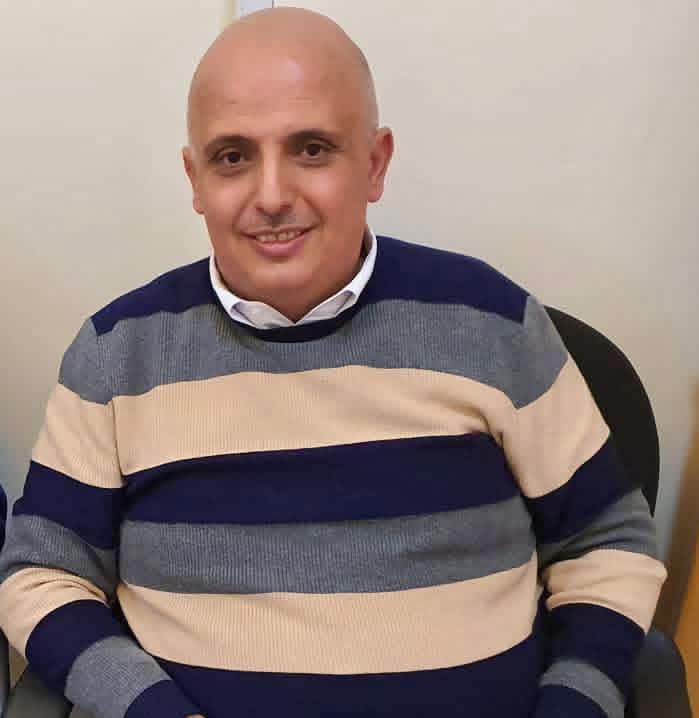إنسان لا يشبهه الكثيرون ؟!